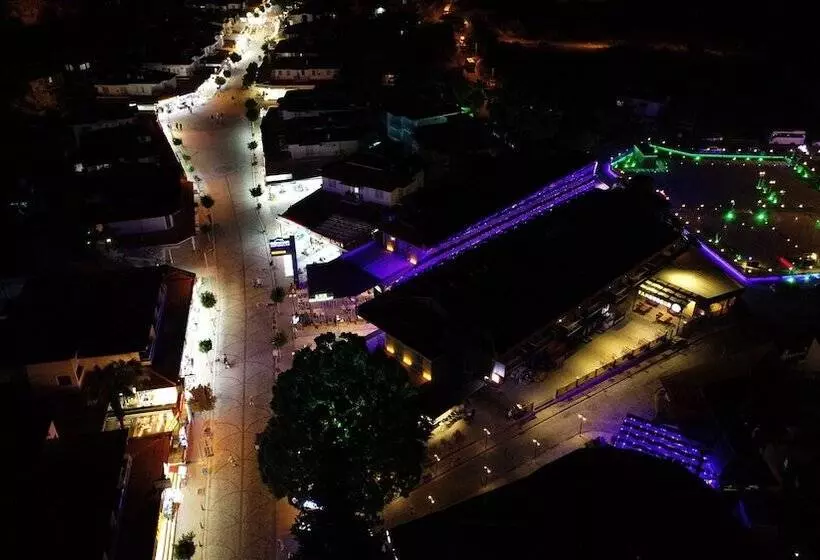 Hotelli Sarigerme New Gate