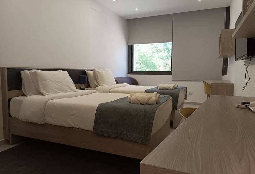 هتل Shade Suites And Studios