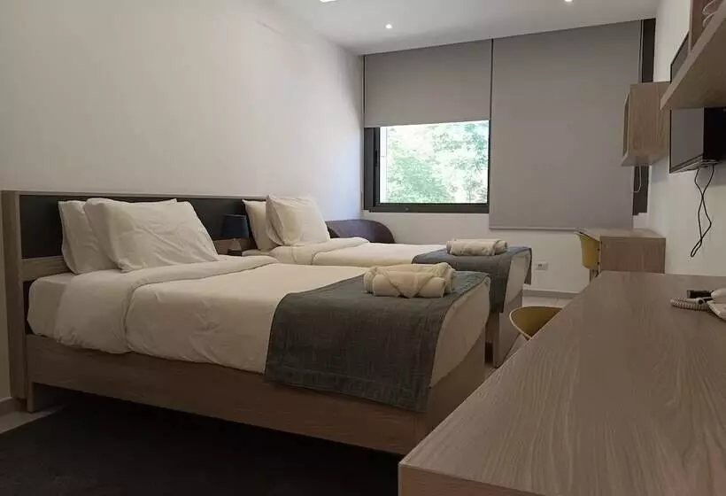 هتل Shade Suites And Studios