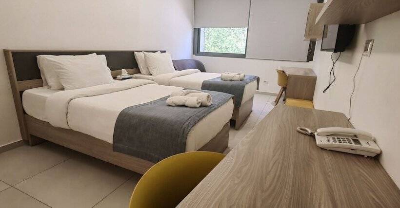 هتل Shade Suites And Studios