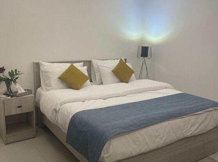 هتل Shade Suites And Studios