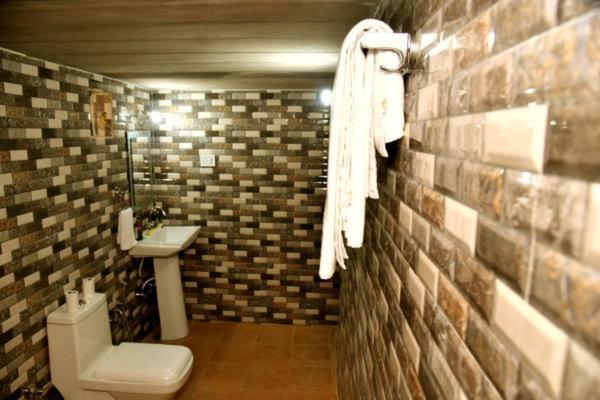 בית מלון כפרי Sky Residency