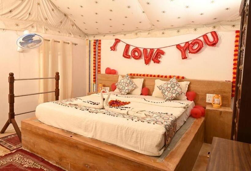 בית מלון כפרי Sky Residency