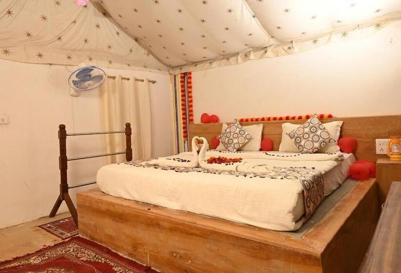 בית מלון כפרי Sky Residency