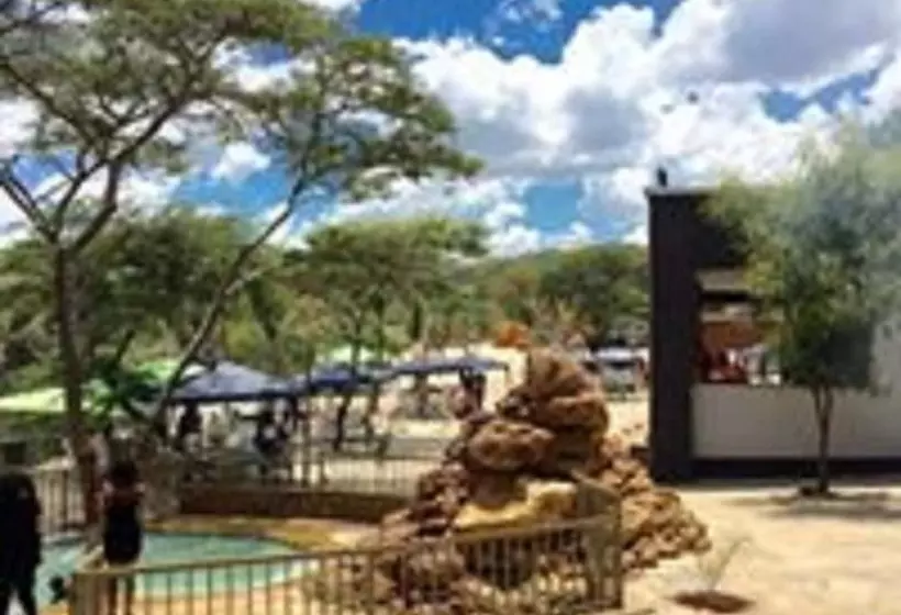 هتل Tiffany S Canyon Lodge