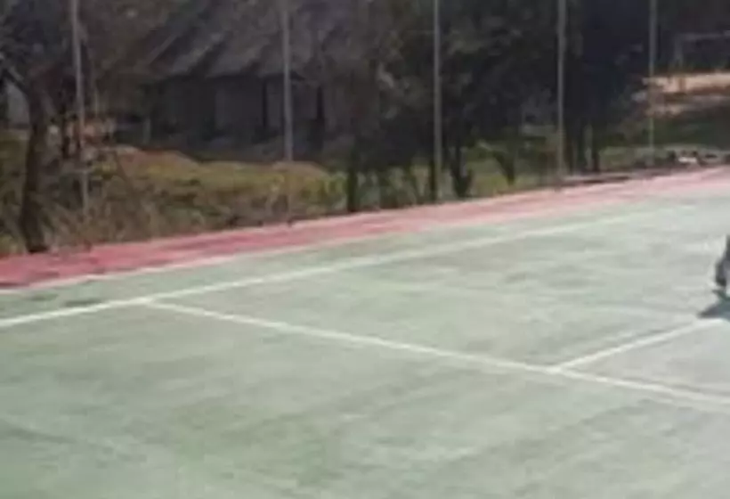 هتل Tiffany S Canyon Lodge