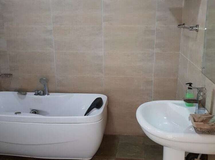 هتل Tiffany S Canyon Lodge