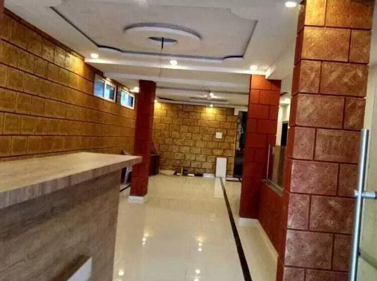 ホテル Yashraj Residency