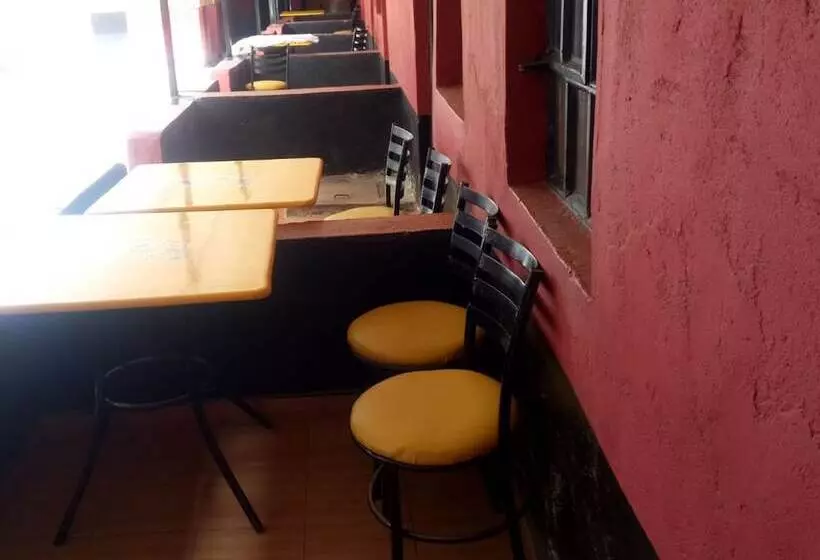 پانسیون Boyal Place Guest House