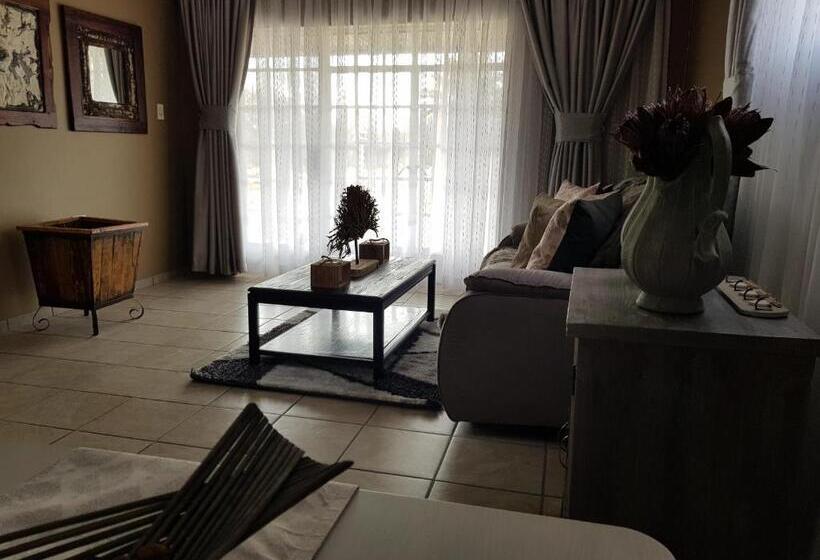 Пансион River Rock Lodge