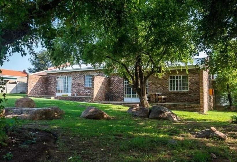 Пансион River Rock Lodge