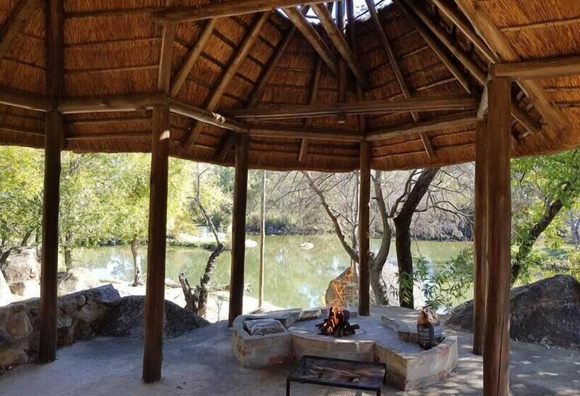 Пансион River Rock Lodge