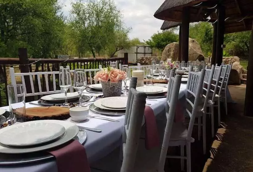 ペンション River Rock Lodge