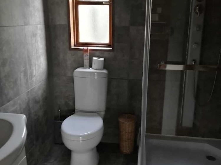 Пансион River Rock Lodge