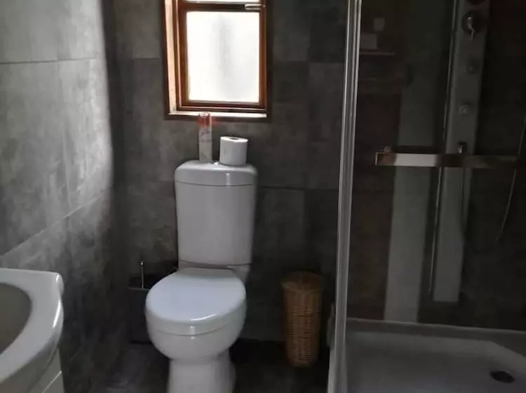 ペンション River Rock Lodge