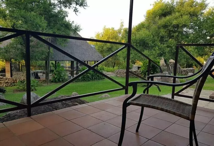 ペンション River Rock Lodge