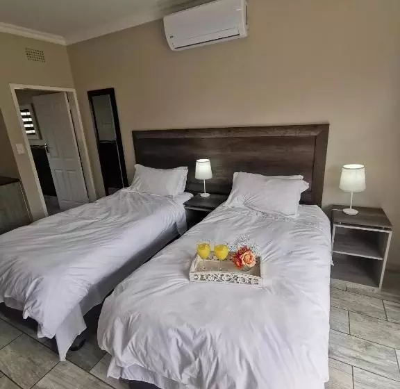 Majatalo Up21 Guest House