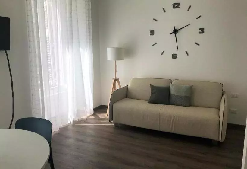 Residence Piazza Giotti 8