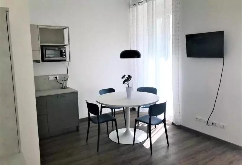 Residence Piazza Giotti 8