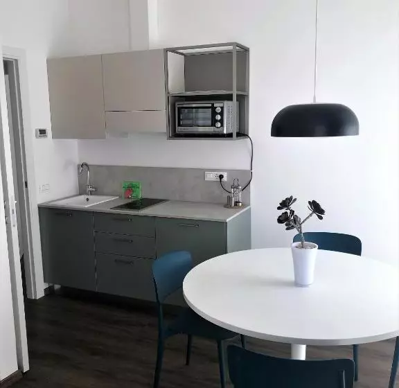 Residence Piazza Giotti 8