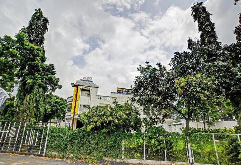 Отель Capital O 82005  Shree Villa