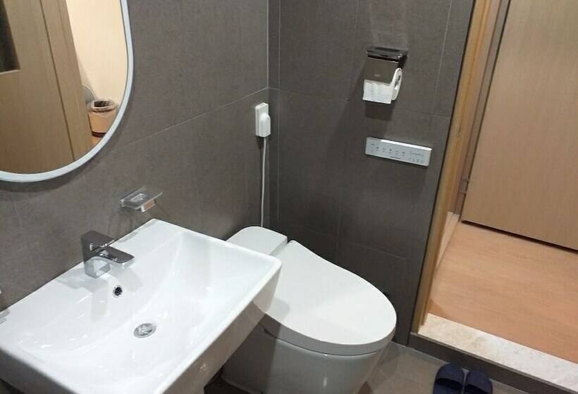 Cheongju Hotel Dictionary