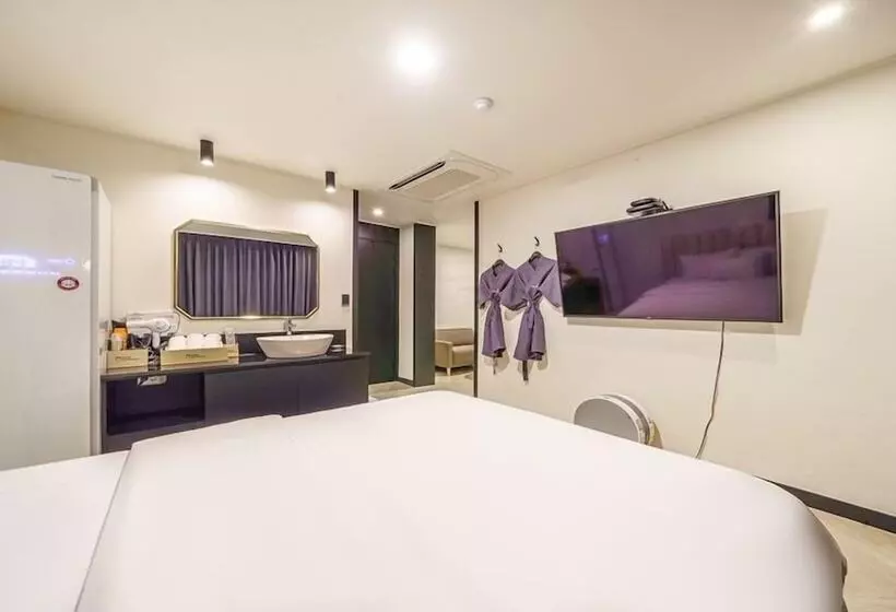 Cheongju Hotel Dictionary