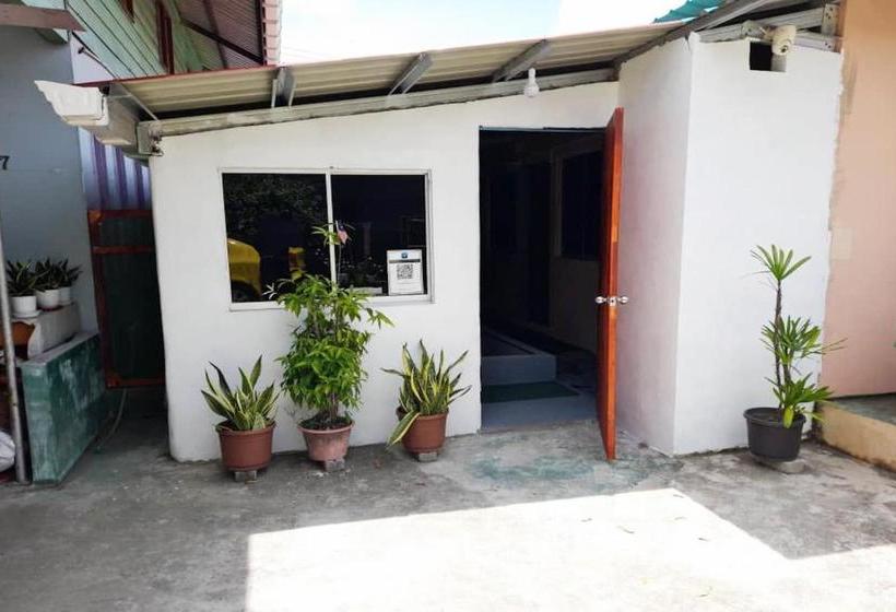 فندق Oyo 90333 Tiny Room Homestay