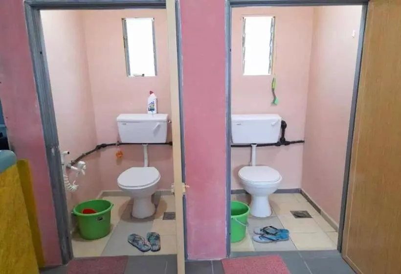 ホテル Oyo 90333 Tiny Room Homestay