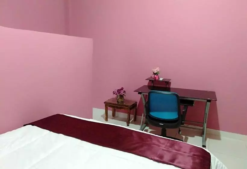 هتل Oyo 90602 Guest House Marisa Syariah