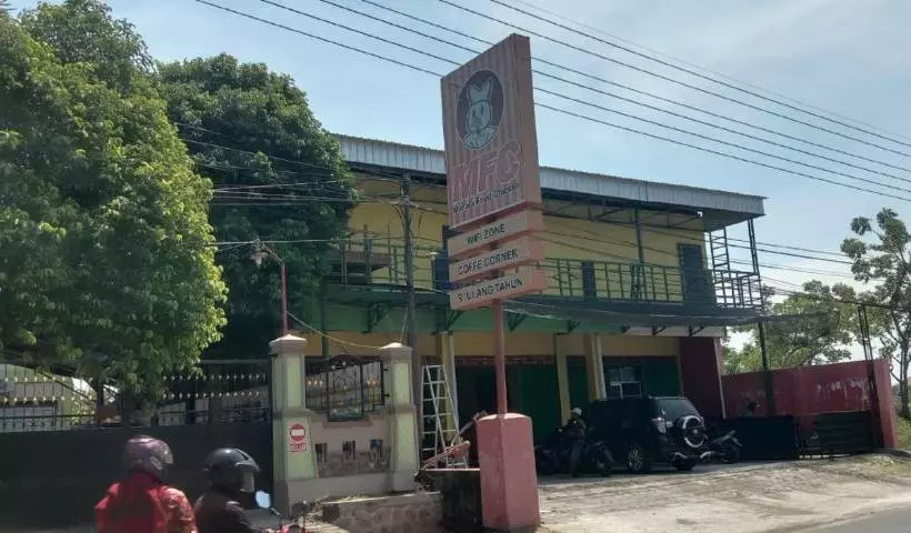 هتل Oyo 90604 Menara Sakti Syariah Homestay