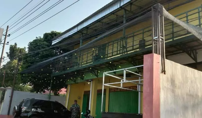 هتل Oyo 90604 Menara Sakti Syariah Homestay