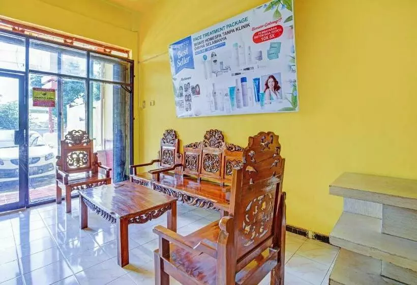 هتل Oyo 90604 Menara Sakti Syariah Homestay