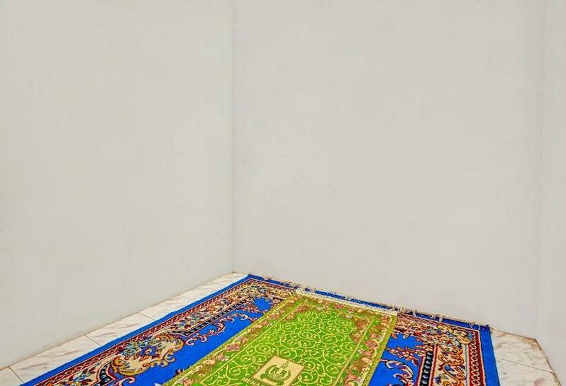 فندق Oyo 90604 Menara Sakti Syariah Homestay