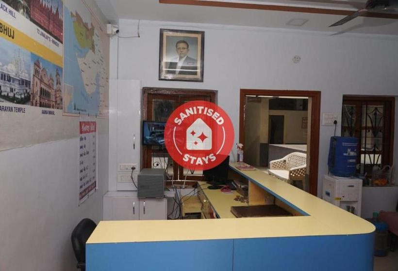 בית מלון כפרי Pop 82356  Shreenathji