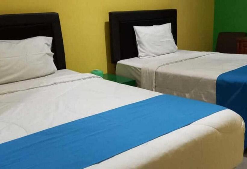 Hotel Reddoorz Near Bandara Adi Soemarmo Solo