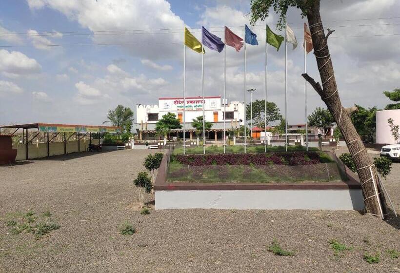 בית מלון כפרי Spot On 82247  Prakashgadh