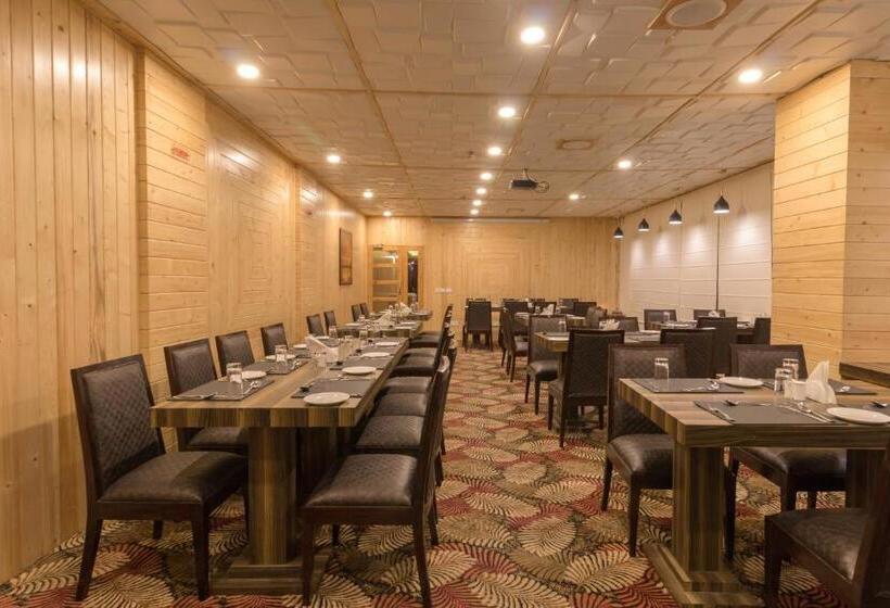 هتل The Solitaire Express