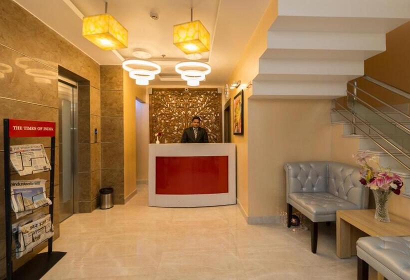 هتل The Solitaire Express