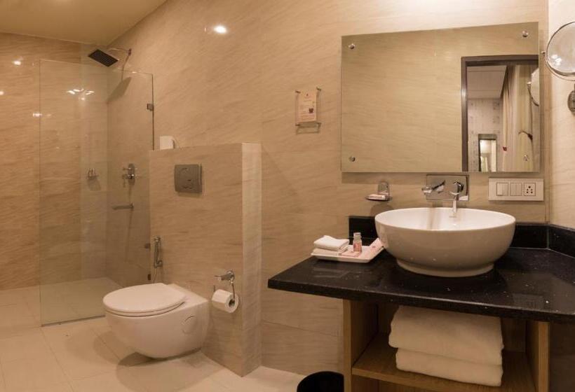 هتل The Solitaire Express