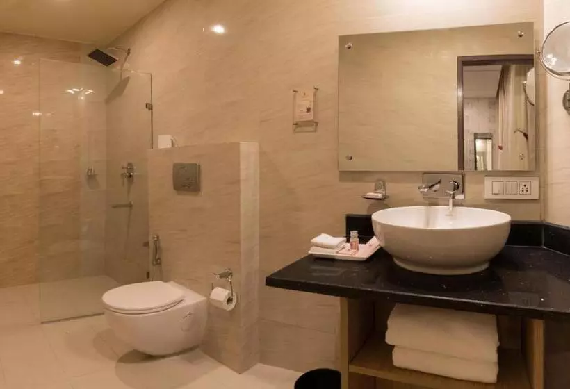 ホテル The Solitaire Express