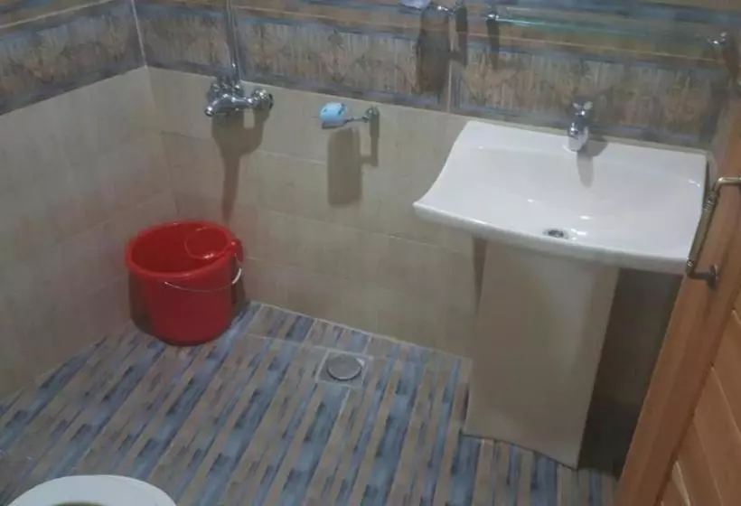 هتل Zujaja Guest House