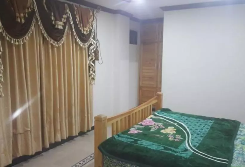هتل Zujaja Guest House