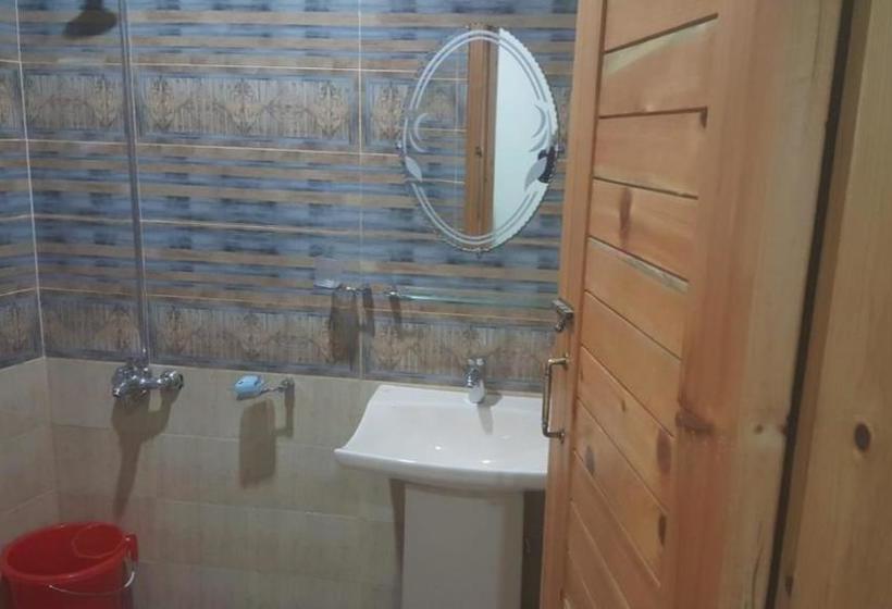 هتل Zujaja Guest House