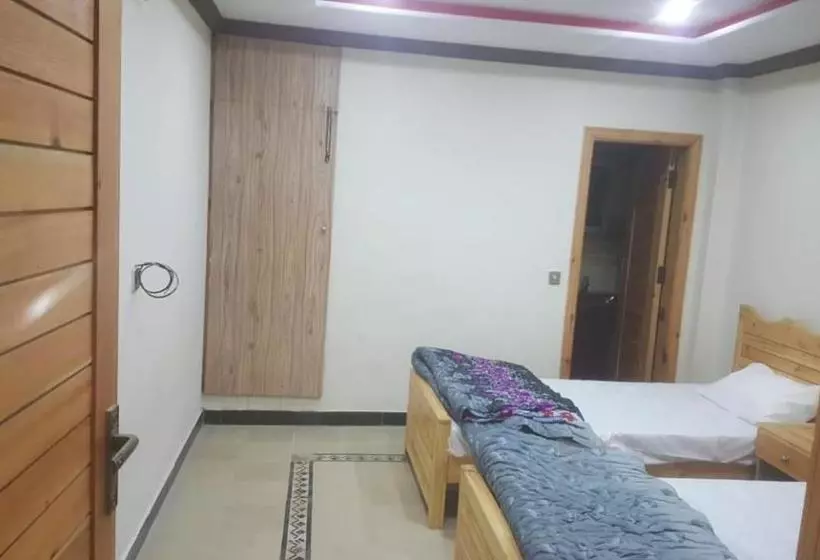 هتل Zujaja Guest House