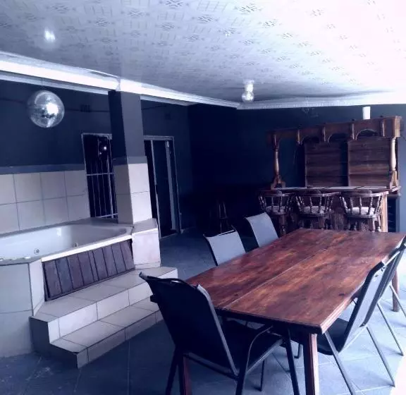 Majatalo Jnc Lodge