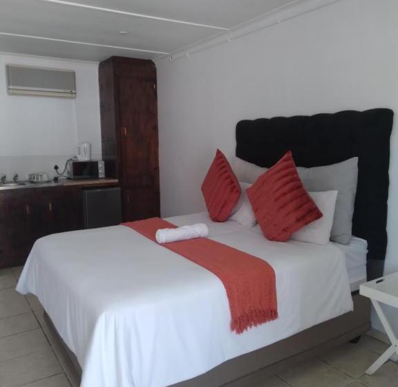 פנסיון Jnc Lodge