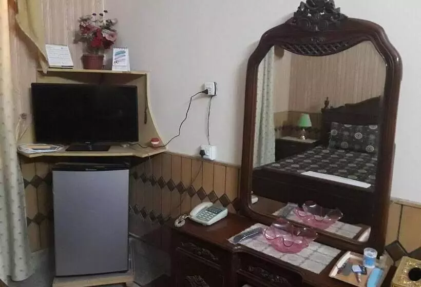 پانسیون Royal Guest House