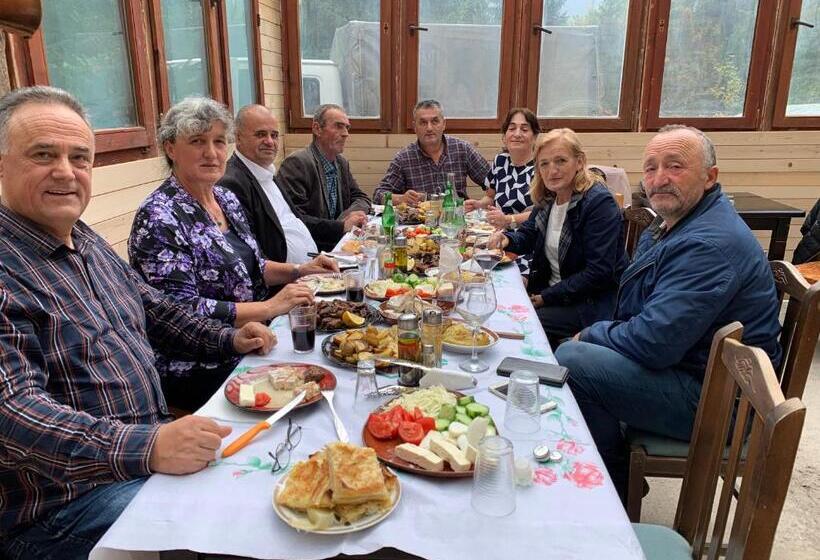 צימר Guest House Hyrmet Demushi