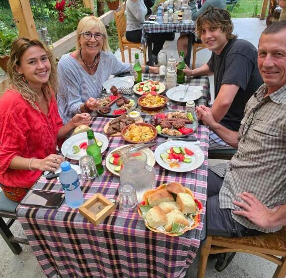 צימר Guest House Hyrmet Demushi